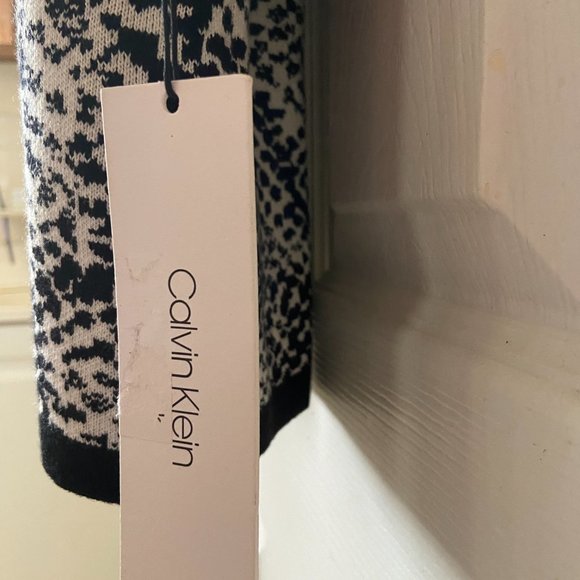 Calvin Klein Snow Leopard Print Duster - SIZE M $30 - Picture 5 of 5
